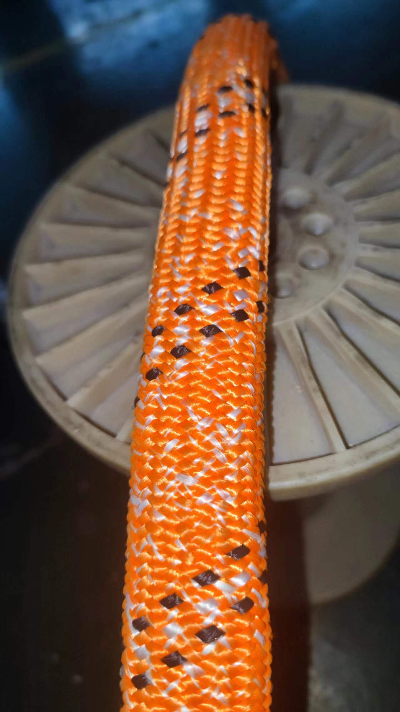 �߷��Ӿ���ϩ��